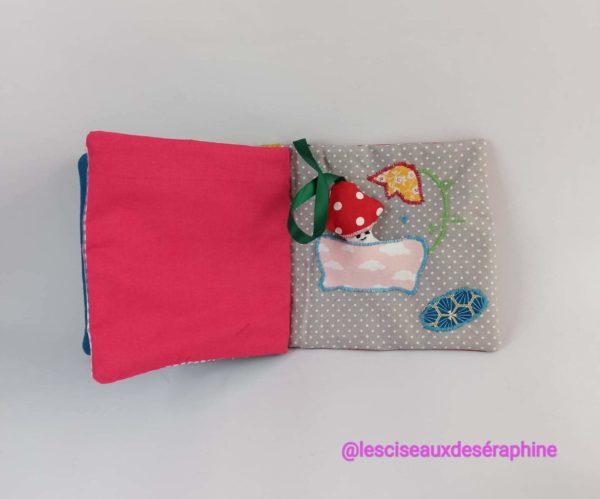 Livre doudou crochet