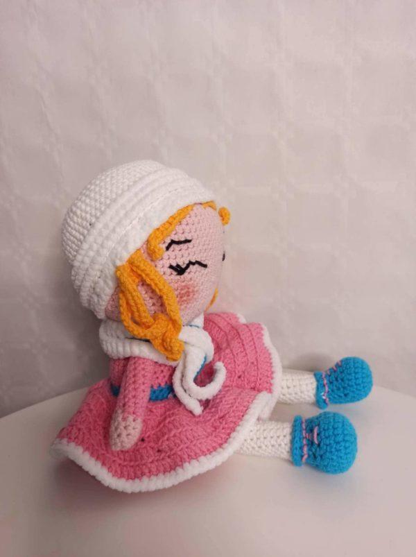 Poupée crochet rose / blanc