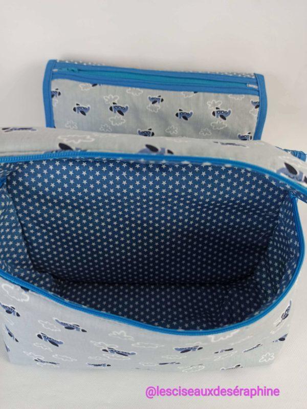 Trousse de toilette motif avion