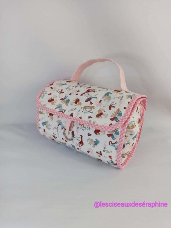 Trousse toilette rose motifs animaux de la jungle (2)